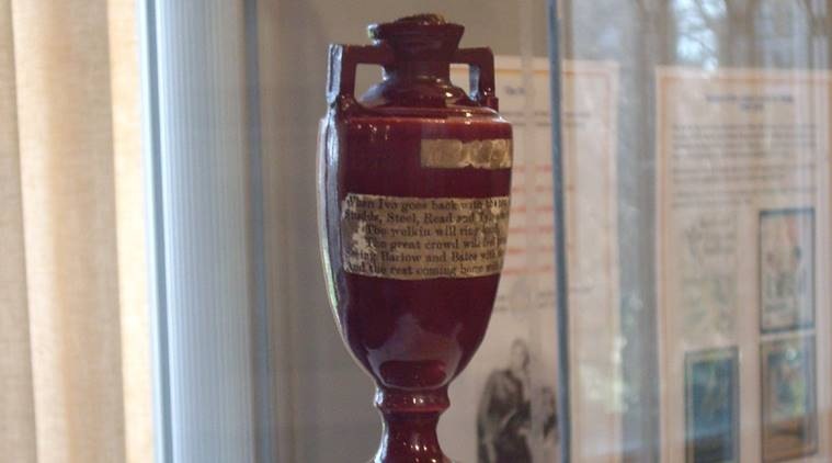 ashes urn at lord's cricket ground
