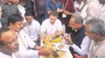 On demonetisation anniversary, Rahul Gandhi targets govt in trade hub Surat