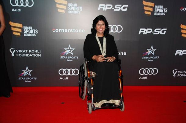ViratKohli, Anushka Sharma up the style quotient at Indian Sports Honours in Mumbai