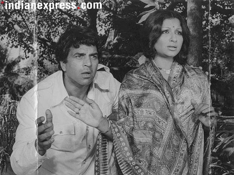 Dharmendra and Sharmila Tagore in Chupke Chupke. 
