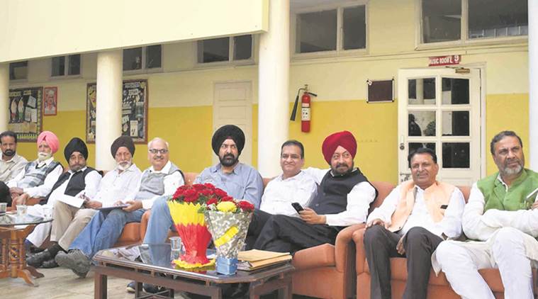  foswac meeting, Federation of Sectors Welfare Association Chandigarh, conversion, chandigarh news, indian express
