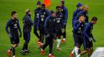 France football team to pay tribute to Paris attacks victims