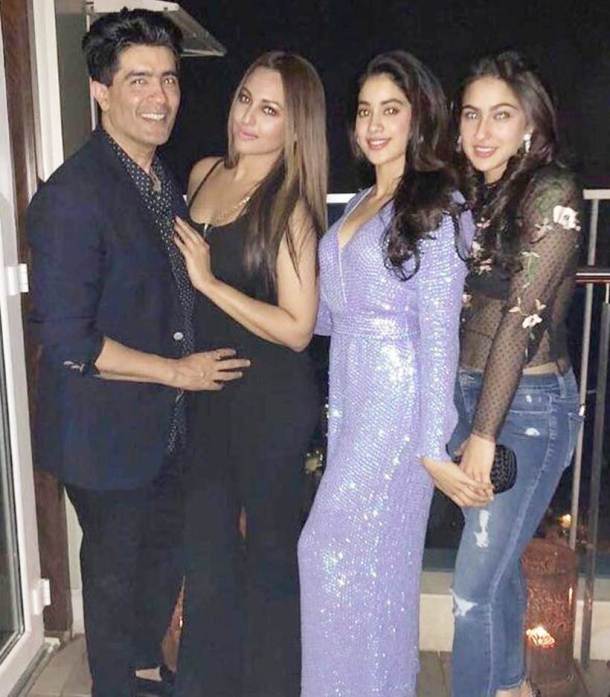 deepika padukone party, deepika padukone party inside picture, jahanvi kapoor, jhanvi kapoor, sara ali khan, sonakshi sinha, manisha malhotra