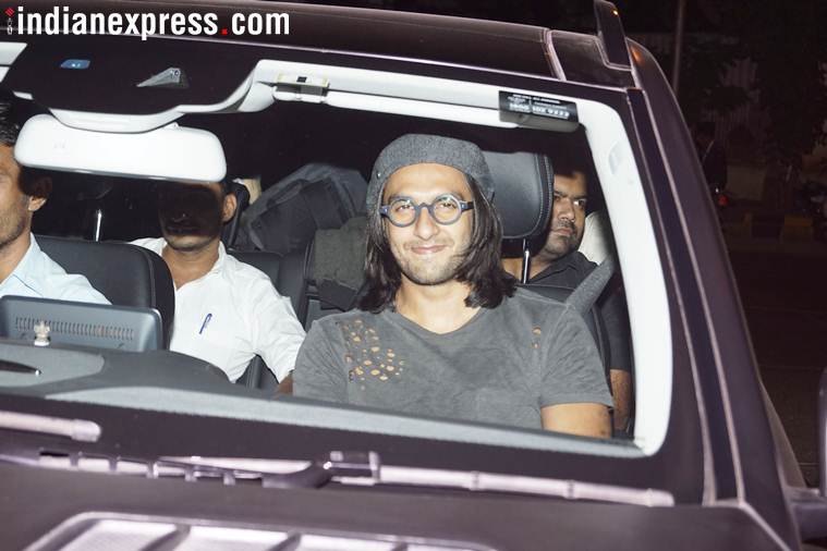 deepika padukone, padmavati, ranveer singh, deepika padukone padmavati party, ranveer deepika, siddharth malhotra, alia bhatt, sara ali khan, jhanvi kapoor, gauri khan, karan johar, kriti sanon, ishaan khattar, ranveer singh film