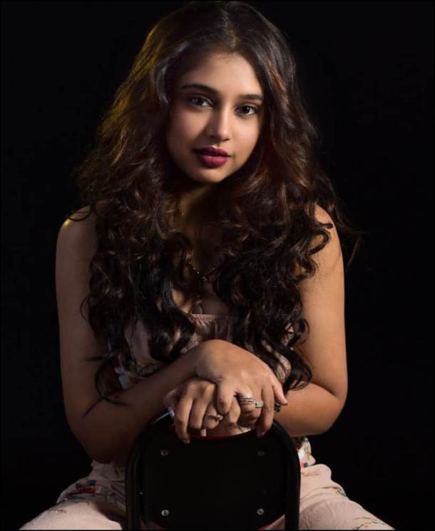 niti taylor, niti taylor birthday, niti taylor age, niti taylor birthdate, niti taylor photos