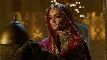 Padmavati row: House panel summons Sanjay Leela Bhansali, CBFC chief Prasoon Joshi