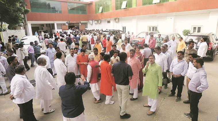 Uttar Pradesh urban local body polls, Lucknow local body polls, Raj Babbar, , Lucknow Municipal Corporation , Lucknow Municipal Corporation mayor, lucknow news, indian express news 