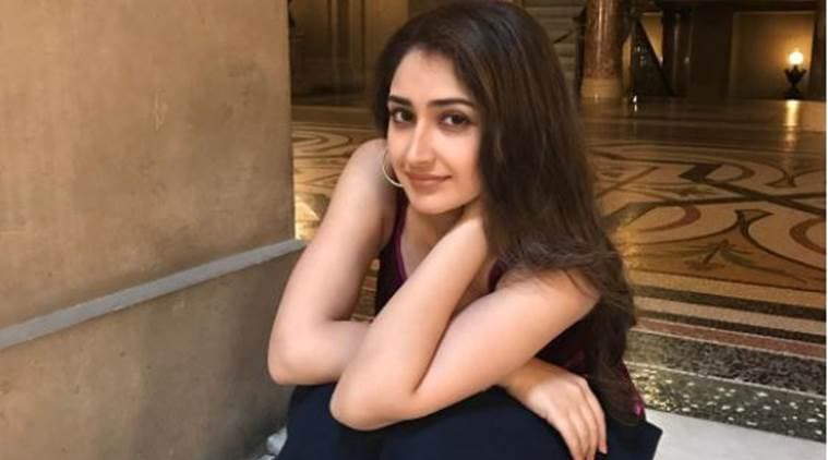  Sayyesha, Sayyesha photos, Sayyesha pics, Sayyesha pictures, Sayyesha images 