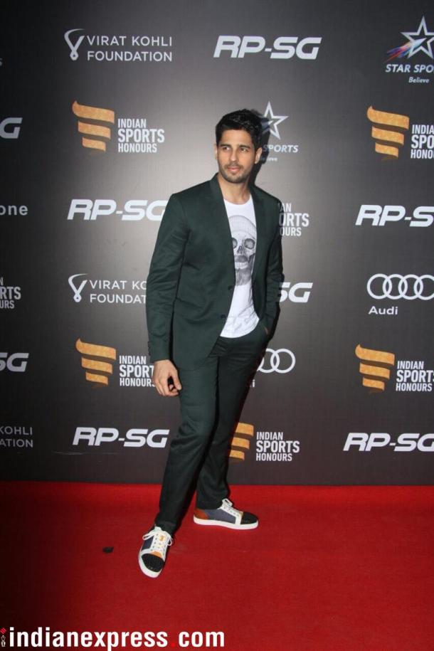 sidharth malhotra, sidharth, sidharth pics, sidharth images, sidharth photos