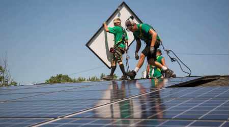 Residential solar power creators seek profits in growing rooftop installations