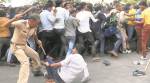 SRK’s birthday: 13 phones reported stolen as fans gather outside Mannat