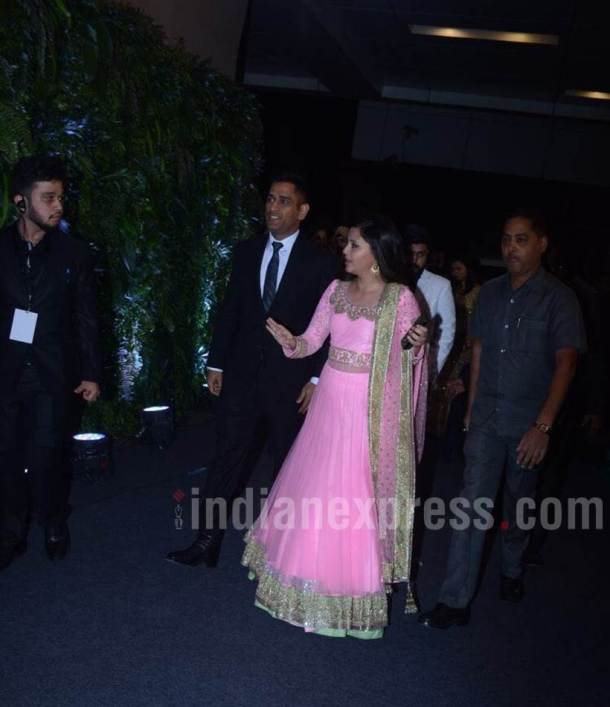 Virat Kohli Anushka Sharma Mumbai reception pictures photos