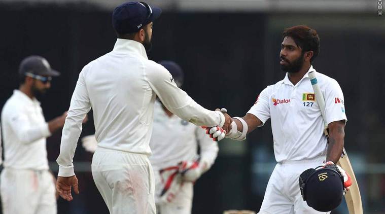 virat kohli shakes hand at kotla test