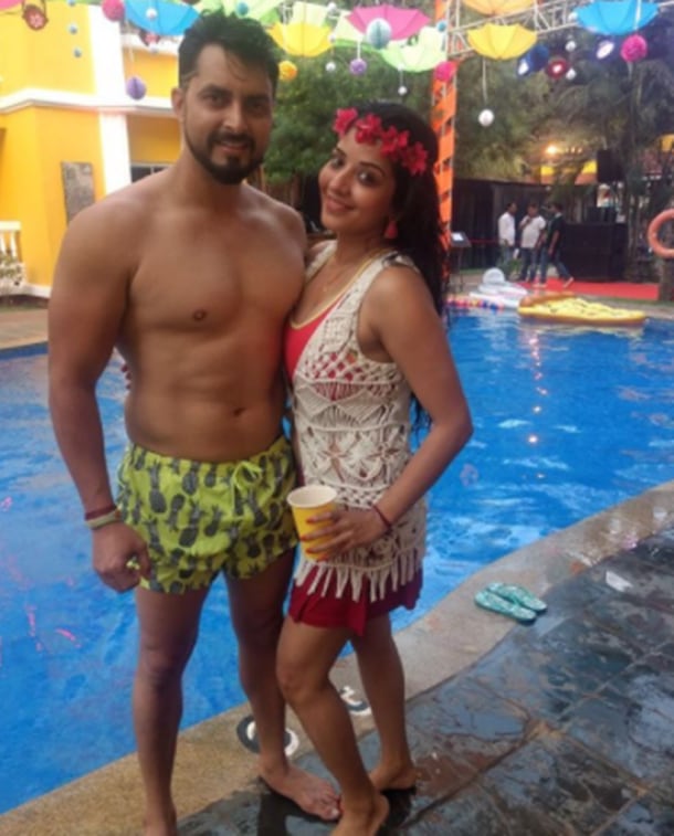 Bharti Singh Haarsh Limbachiyaa pool party photos