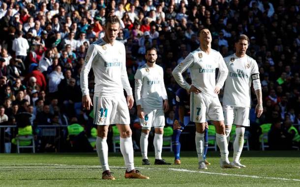 Lionel Messi surpasses Gerd Muller; Barcelona throw water on Real Madrid's title challenge with 3-0 win