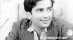 Shashi Kapoor wrapped in tricolour for last rites, gets three-gun salute