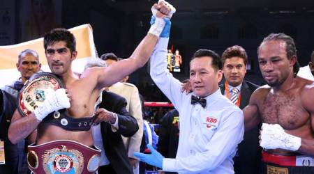 Vijender Singh overwhelms rival Ernest Amuzu, Jaipur venue underwhelms