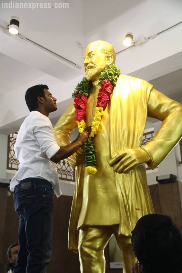 Puratchi Thalapathi visits memorials of late leaders before filing nomination