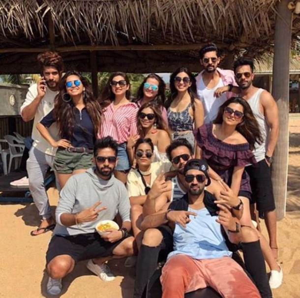 asha negi shares photos from new year celebrations in sri lanka