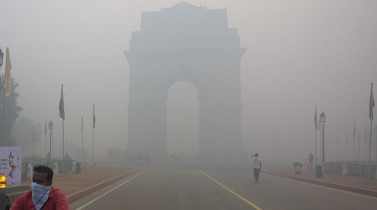 Delhi temperature, fog today