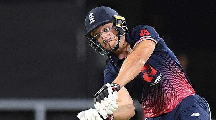 Australia are playing 3rd ODI against England in Sydney.
