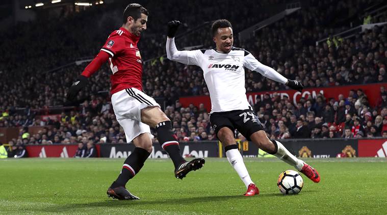 Manchester United beat Stoke City by 3-0