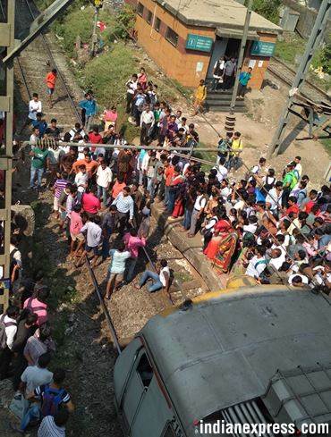 Day after Koregaon-Bhima clashes, Dalits protest in Mumbai