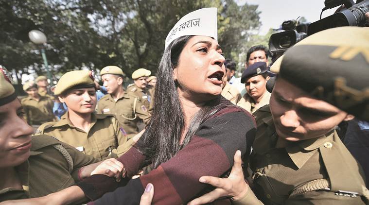delhi chief secy, aap mla, aap protest, delhi bjp, alka lamba, indian express