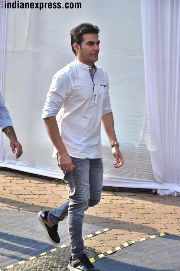 arbaaz khan. sridevi funeral, sridevi funeral photos, sridevi funeral images