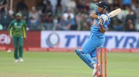MS Dhoni should play higher up the order, says Virender Sehwag
