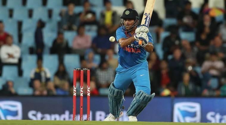 MS Dhoni, MS Dhoni India, India MS Dhoni, MS Dhoni half century, MS Dhoni batting, MS Dhoni runs, Dhoni runs, Dhoni sixes, India vs South Africa, sports news, cricket, Indian Express
