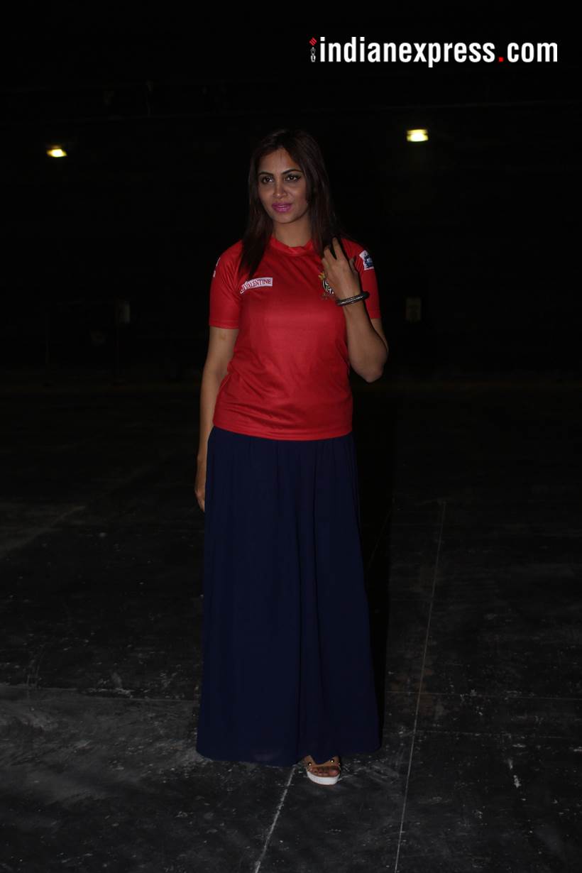 arshi khan bigg boss 11
