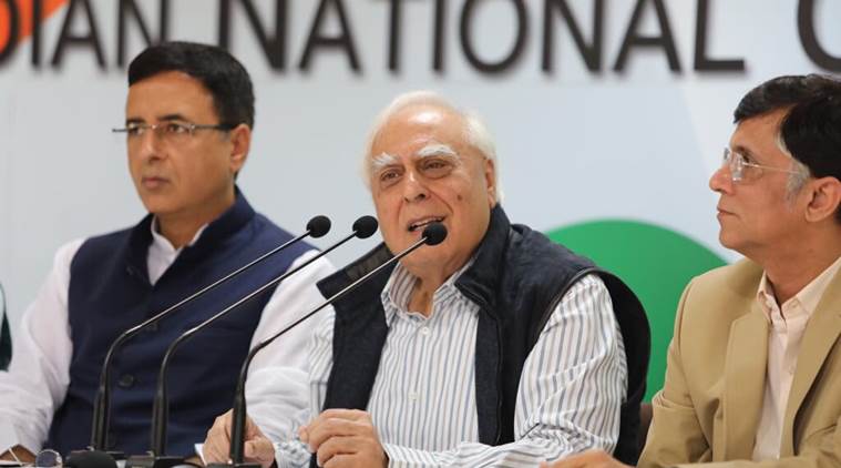 CJI dipak misra impeachment, venkaiah naidu rejects CJI impeachment notice, kapil sibal on CJI impeachment, CJI impeachment Supreme Court, Amit shah on CJI impeachment, supreme court crisis, sitaram yechury