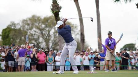 Tiger Woods shoots 69 and gives himself a chance at Honda Classic