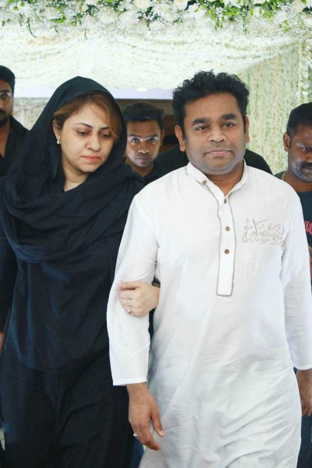 sridevi prayer meet ar rahman latha rajinikanth