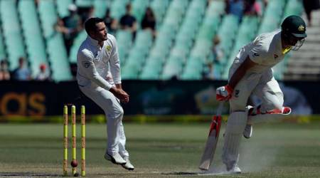 Dean Elgar to bat in second innings despite dislocating finger