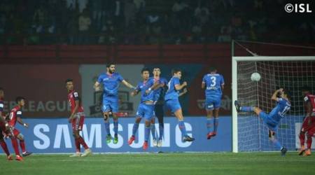 ISL 2017/18: FC Goa seal last semi-final spot as keepers see red
