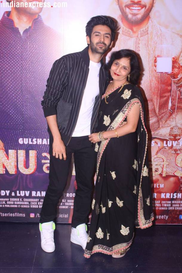 sonu ke titu ki sweety success party