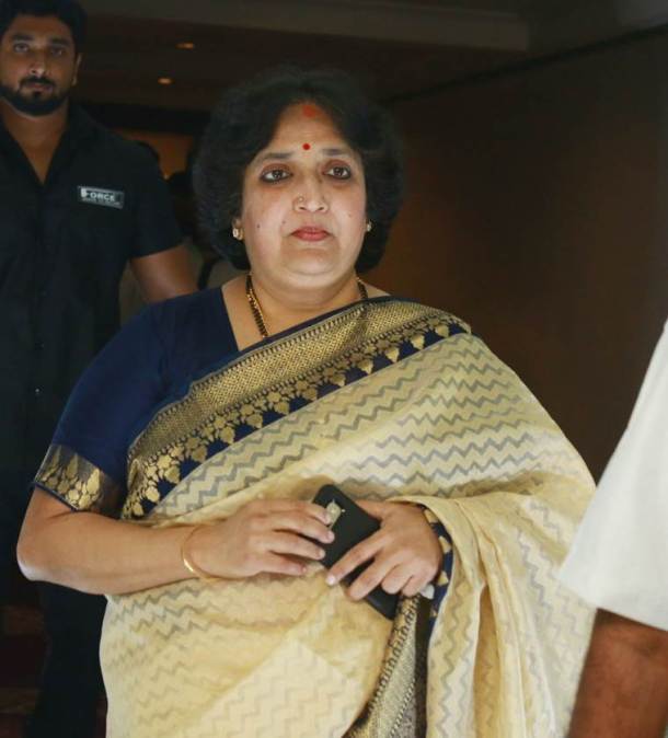 sridevi prayer meet ar rahman latha rajinikanth