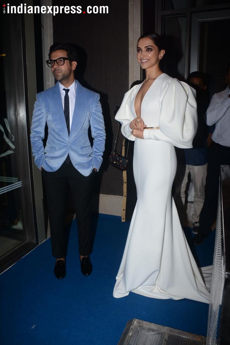 deepika padukone and rajkummar rao at the hall of fame awards