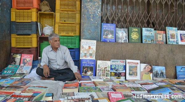 Daryaganj book market