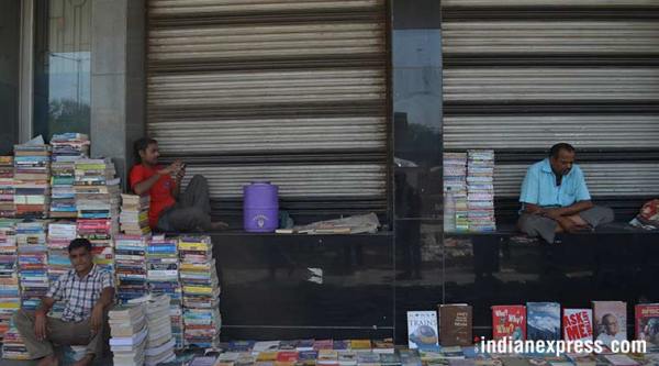 Daryaganj book market