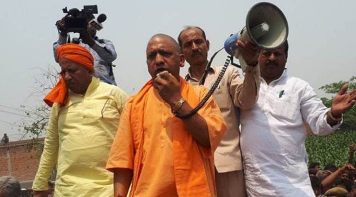 Kushinagar Accident, yogi adityanath, Kushinagar News, Kushinagar Up, Kushinagar School Van Accident, UP students death, UP school bus accident, Train-Bus collison,