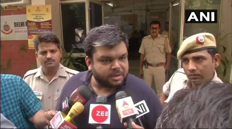 businessman fakes poverty, delhi businessman EWS quota, EWS quota scam, business man admits son in EWS quota, Delhi EWS scam, Sanskriti School, hindi medium movie, delhi news