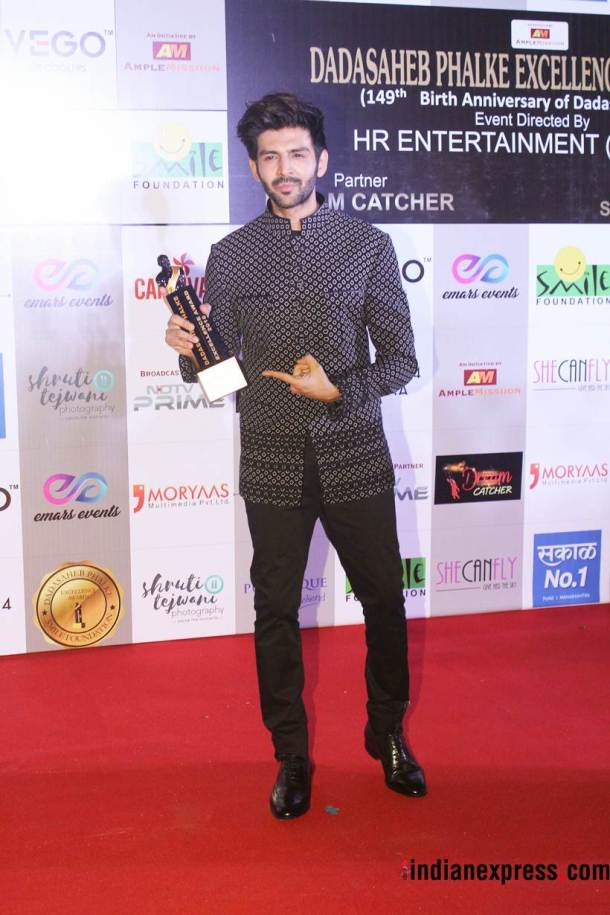 kartik aaryan at dada saheb phalke excellence awards