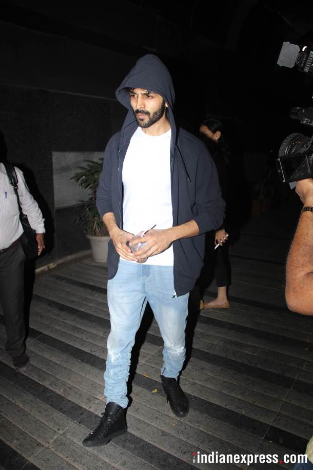 kartik aaryan snapped outside his gym