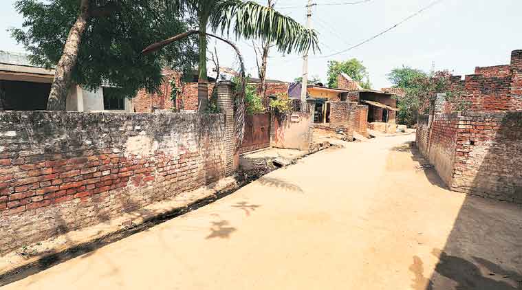 Uttar Pradesh: BJP MLA Kuldeep Singh Sengar holds grip on village, so girl who alleged rape has to hide