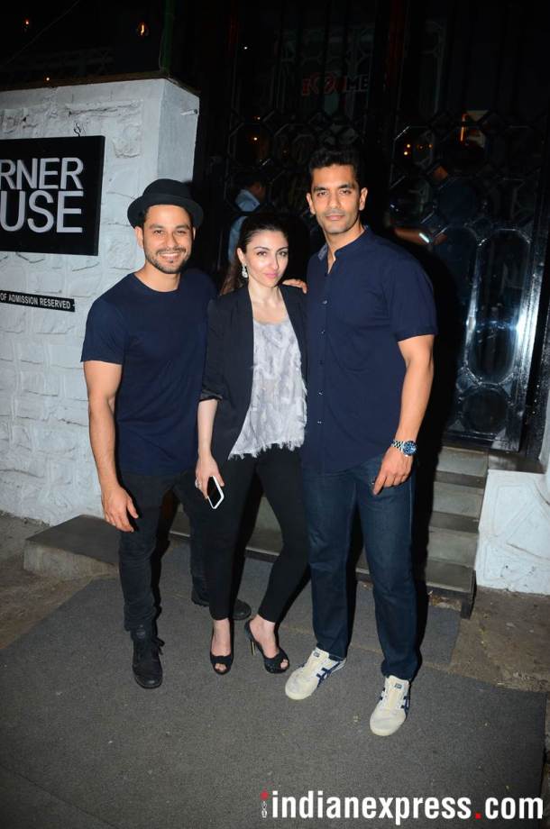Kunal Khemu, wife Soha Ali Khan and Angad Bedi