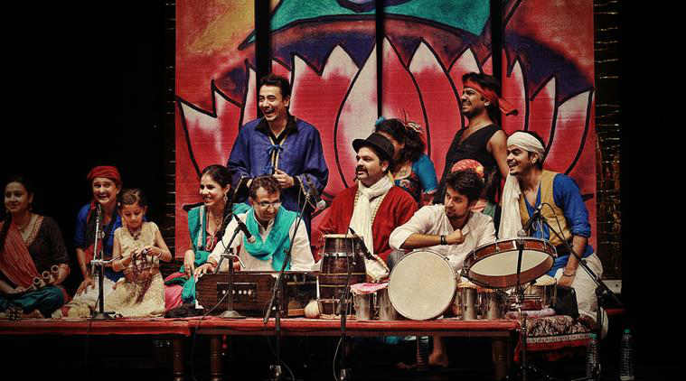 RJ-actor Mantra with the cast of Piya Behrupiya