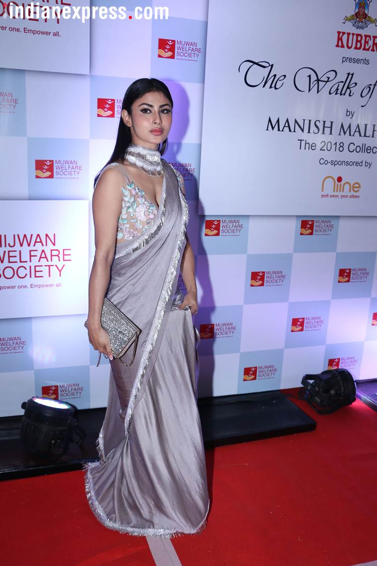 mouni roy mijwan fashion show